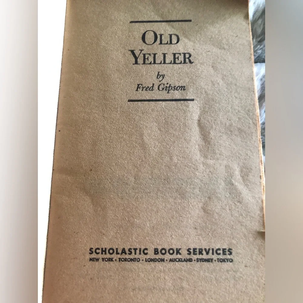 Vintage “Old Yeller” written by Fred Gibson
